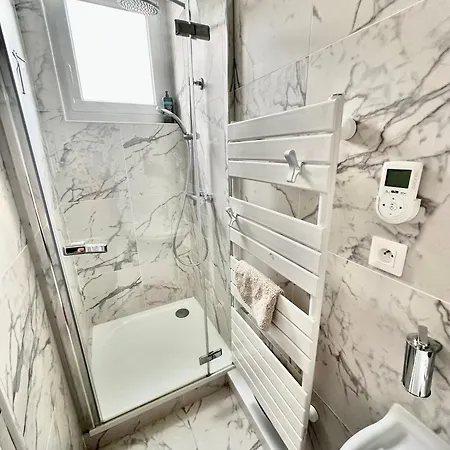 Tatil Evi Grande Maison Familiale - Vue Laterale - Proximite Immediate De La Principale De *