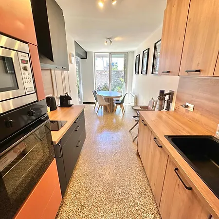 Grande Maison Familiale - Vue Laterale - Proximite Immediate De La Principale De Tatil Evi *